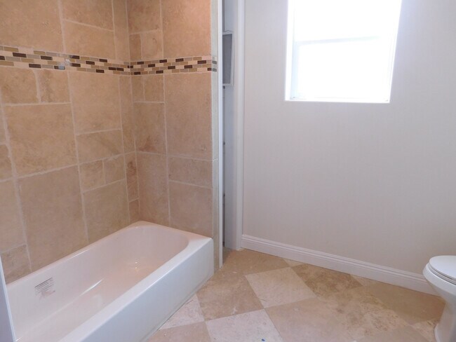 Photo - Tujunga Canyon, 10211-10215 Unit 10215 #108