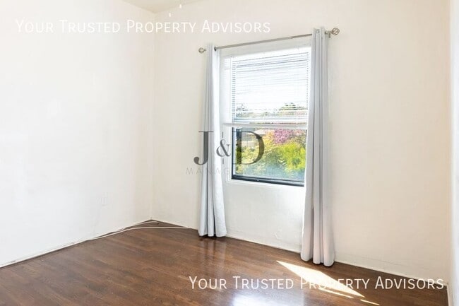 Photo - 2828 30th St