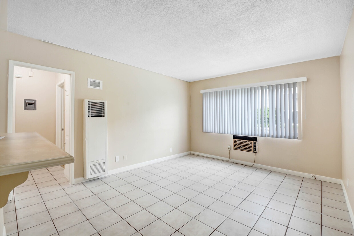 Floor Plan - 2 bed 1 bath