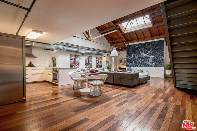 Photo - 1046 Princeton Dr Unit 205