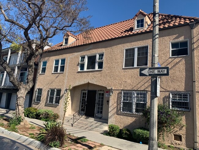 Photo - 723 E 3rd St Unit 11