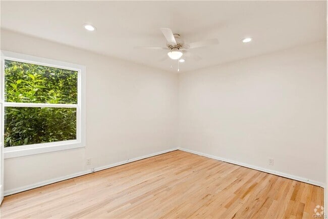 Building Photo - 11816 Tennessee Pl Rental