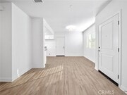 Photo - 1325 W Grand Ave