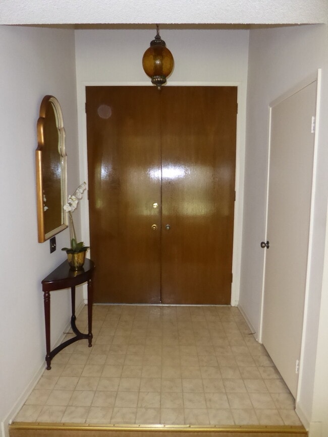 Photo - Old Orchard I Home for Rent in Valencia!