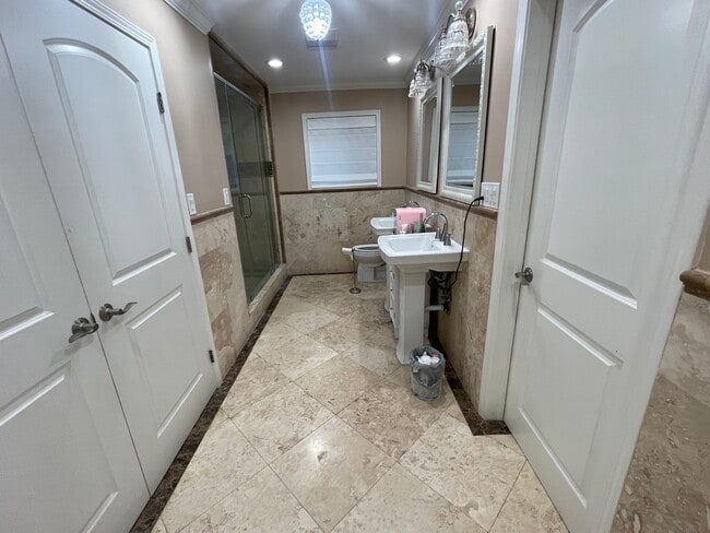 Photo - 5327 Valley Ridge Ave