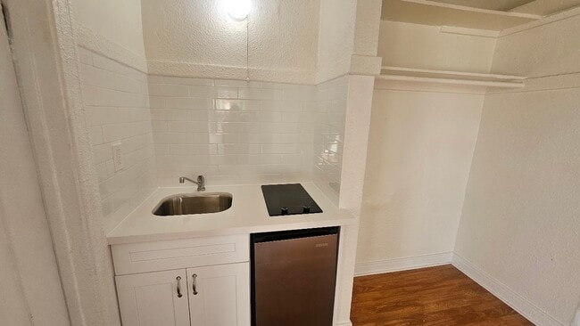 Photo - 844 S Westlake Ave Unit 209