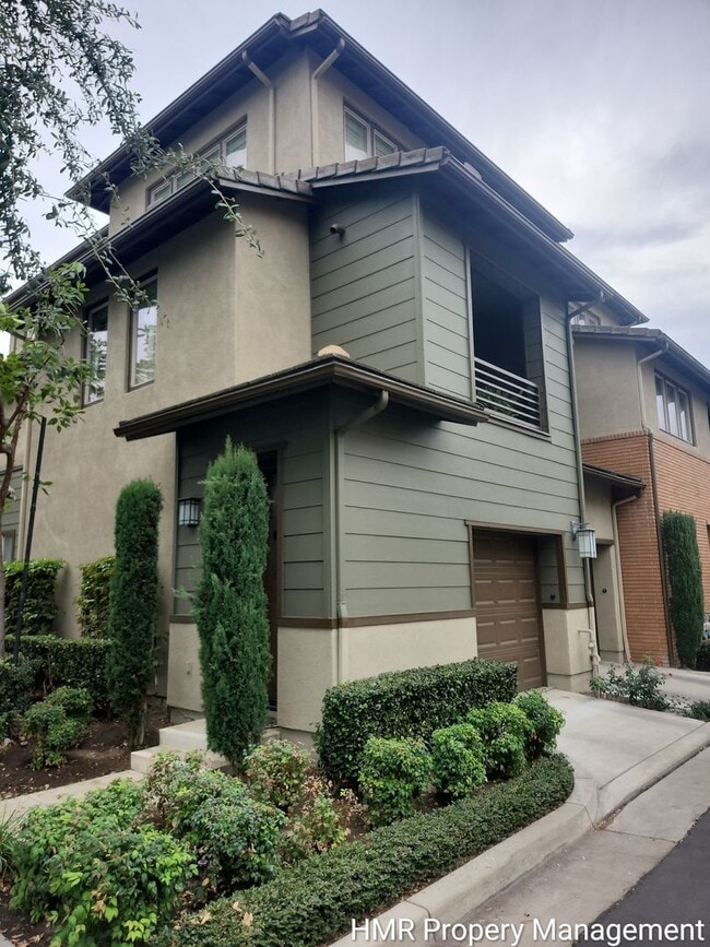 Building Photo - 12377 Hollyhock Dr Unit 4