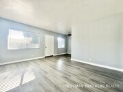 Photo - 1431 Elm Ave Unit 1
