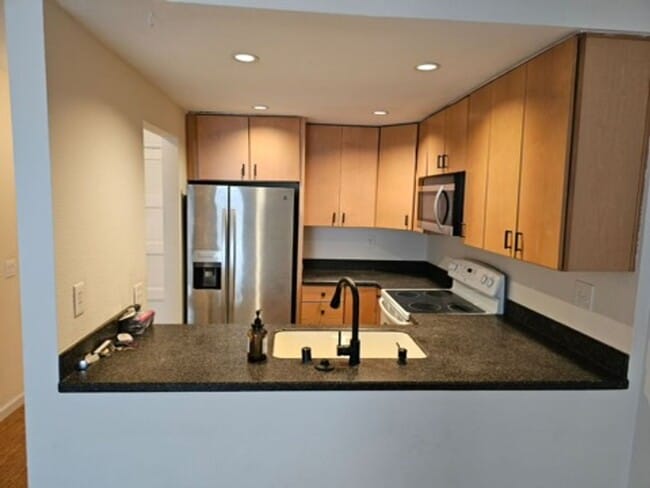 Photo - 1BR/1BA CONDO with GARAGE and PARKING in S...