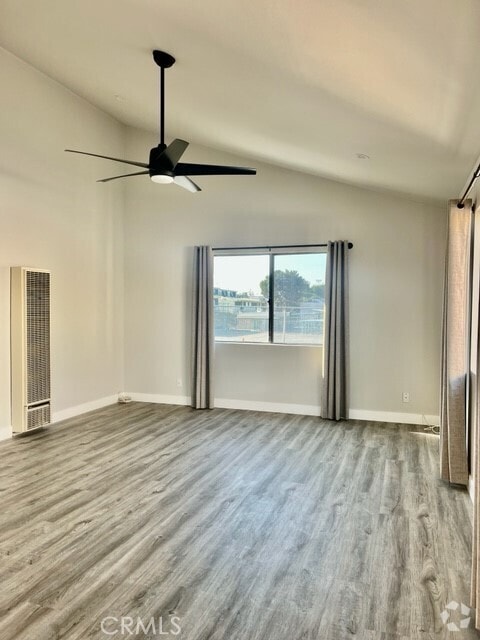 Building Photo - 834 W 17th St Rental