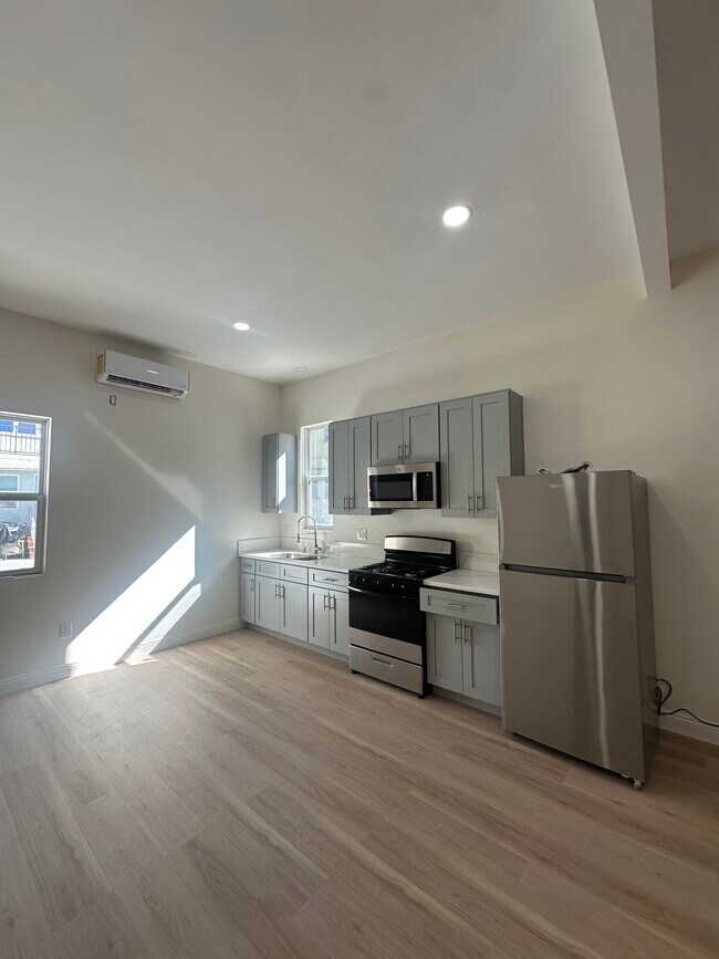 Photo - 1223 Elden Ave Unit C