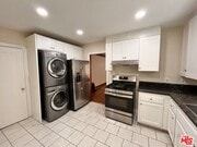 Photo - 496 E 52nd St
