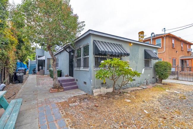 Photo - 1723 W 35th Pl Unit 1723