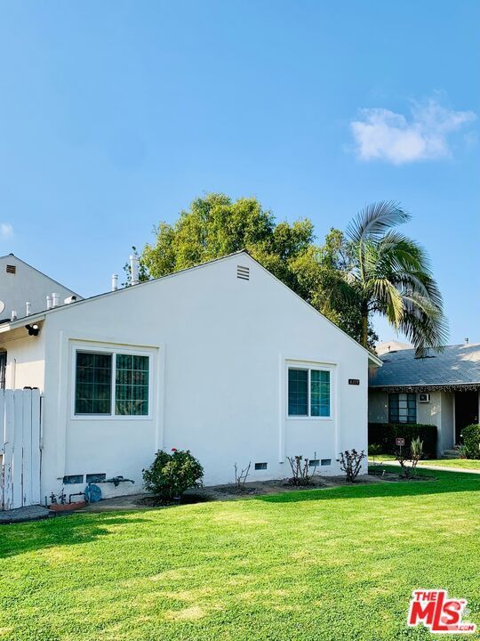 Building Photo - 6319 Fulton Ave Rental