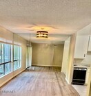 Photo - 286 Oak Leaf Dr