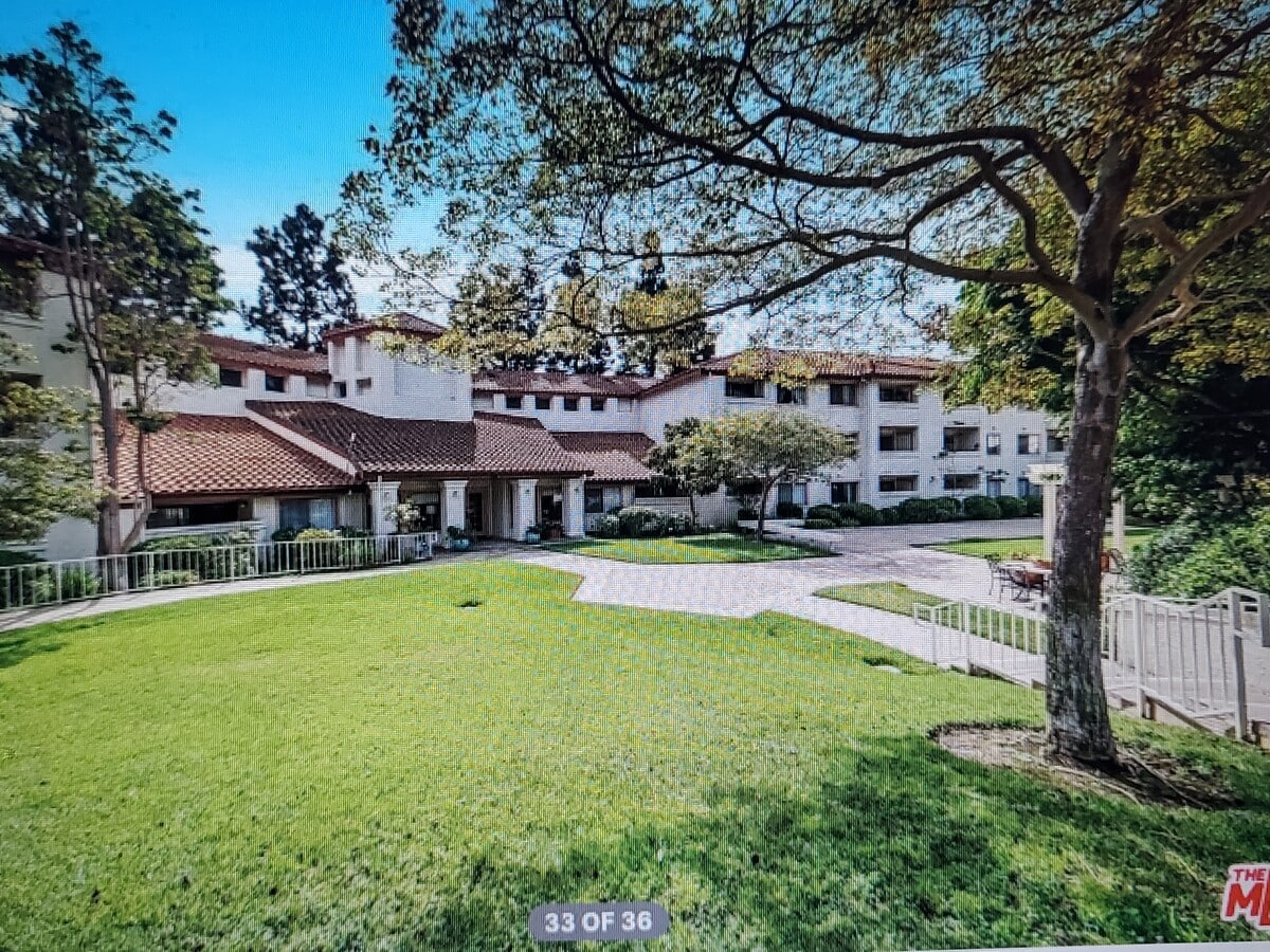 Photo - 501 Palisades Dr Unit 319