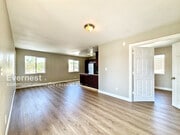 Photo - 1334 E 43rd St House