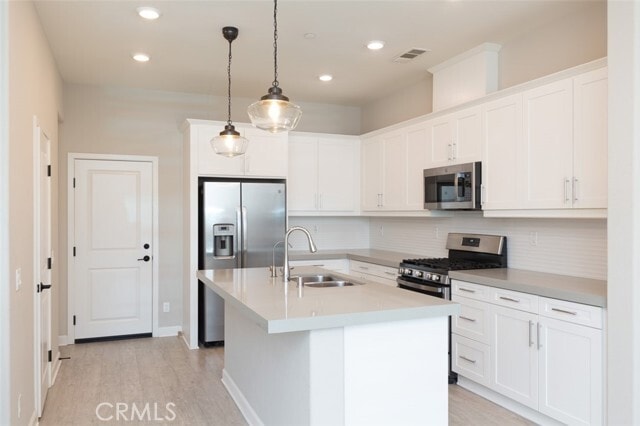 Building Photo - 1095 Delpy View Point