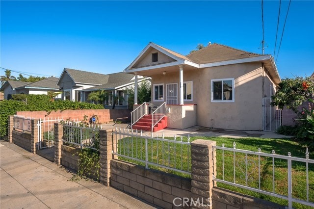 Photo - 337 W 10th St