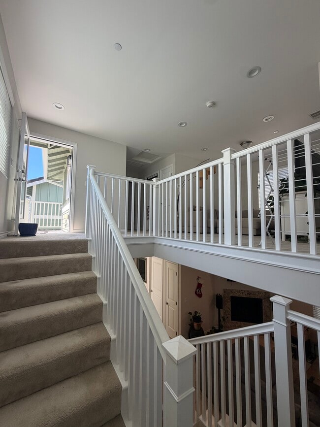 staircase to 3rd floor - 532 N Francisca Ave Unit B