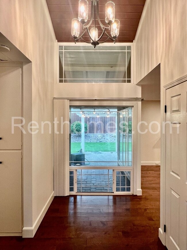 Photo - 4544 Jutland Dr