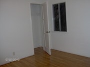 Bedroom - 606 N Kenilworth Ave