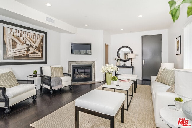 Photo - 1945 Overland Ave Unit 202