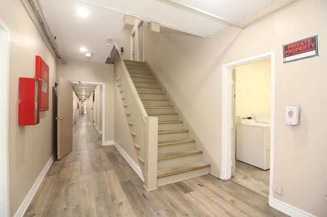 Photo - 647 W 18th St Condo