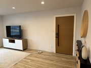 Photo - 740 Chesham Ave