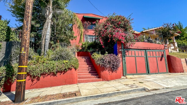 Building Photo - 1024 Coronado Terrace Rental