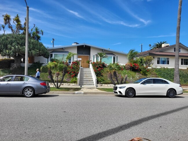 Photo - 2206 W Paseo del Mar House