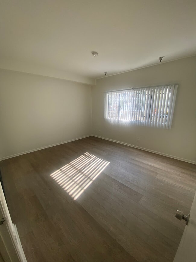 Photo - 420 S Occidental Blvd