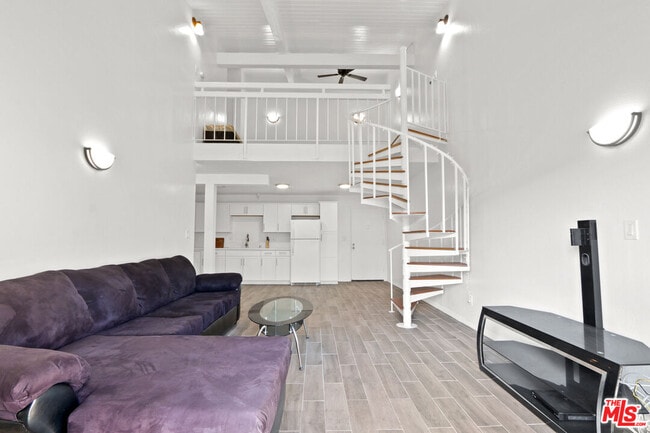 Photo - 550 W Regent St Unit 345