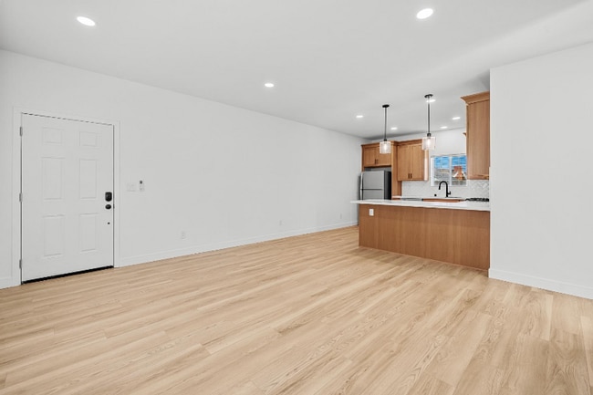 Photo - 3884 Alsace Ave
