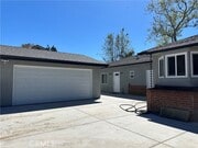 Photo - 128 Ashvale Dr House