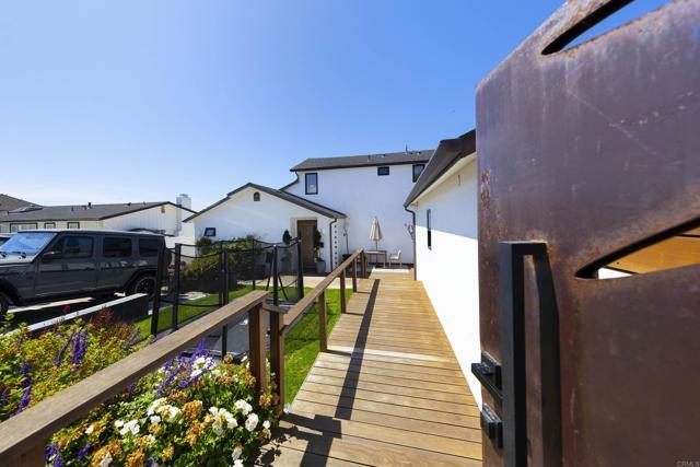 Photo - 1472 Neptune Ave