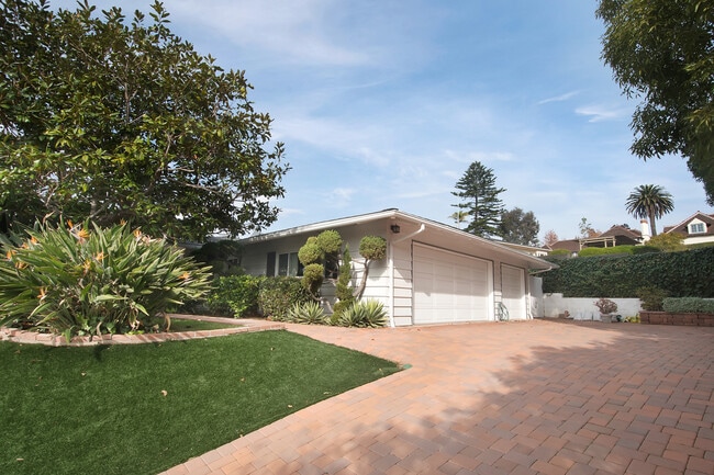 LOVELY LA JOLLA 3BD/2.5BA HOME WITH POOL! ... - LOVELY LA JOLLA 3BD/2.5BA HOME WITH POOL! ...