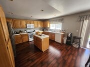Photo - Rare rental in Sycamore Crossing!