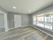 Photo - 1119 N Mayfield Ave Apartments Unit 1119