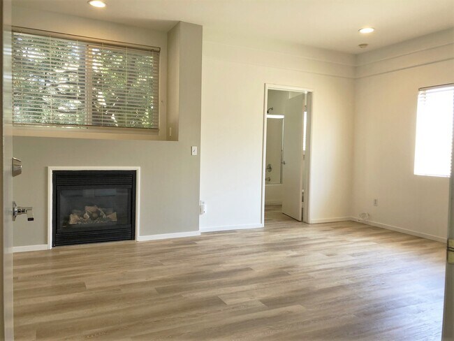 Photo - 10050 National Blvd Unit 5