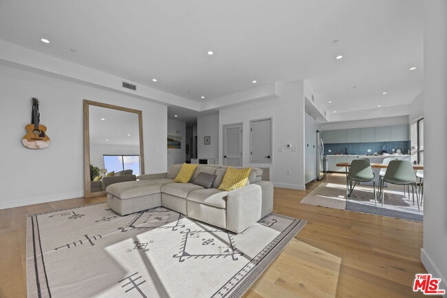Photo - 1515 S Holt Ave Condo Unit 503