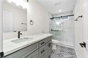 Photo - 523 W 12th St Apartment