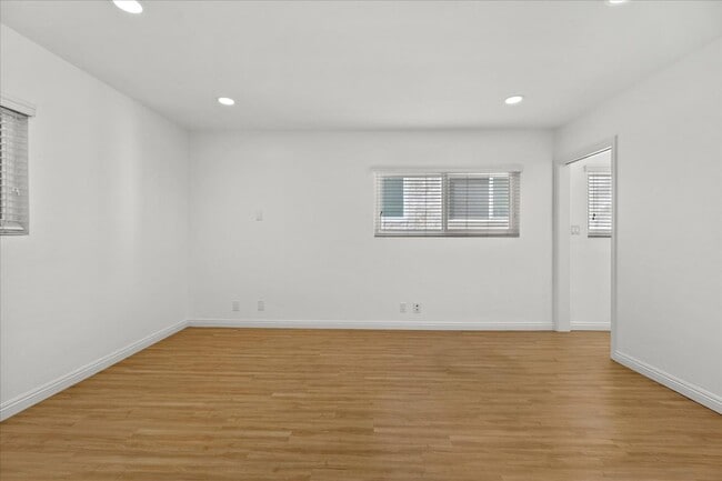 Photo - 125 Gull St Unit 125A