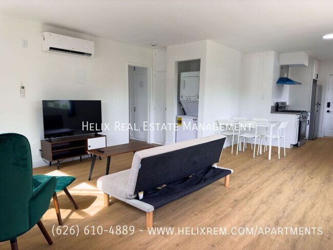 Building Photo - 715 E Garfield Ave Unit 715-8