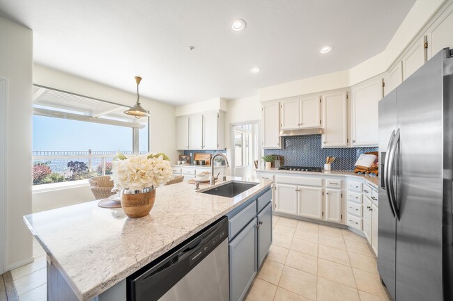Photo - 4 Bedroom View Home in Emerald Heights | 3-Car Garage | Guard Gated Community