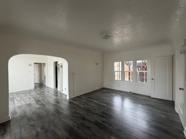 Photo - Mid-City 2 Bedroom 1 Bath Gem
