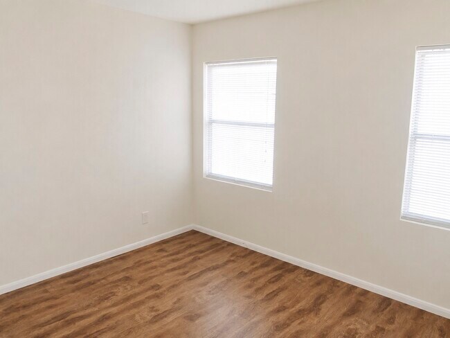 Photo - 6717 Fulton Ave Unit 2