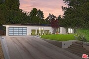 Photo - 16957 Mooncrest Dr