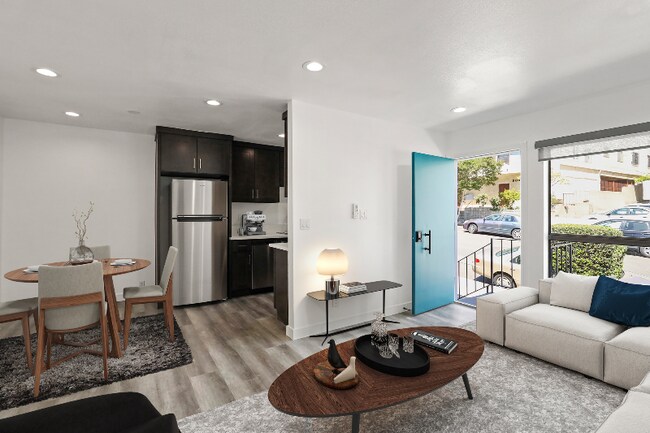 Photo - 900 W College St Apartment Unit 8