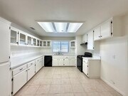 Photo - 18089 Capri St